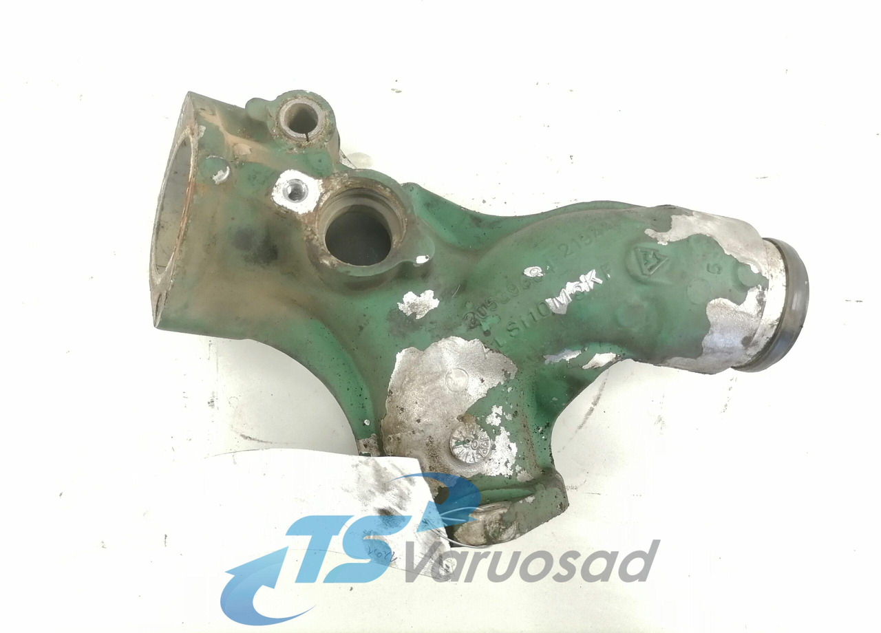 Volvo Water pump manifold / housing 20539684 - Waterpomp voor Vrachtwagen: afbeelding 2 Volvo Water pump manifold / housing 20539684 - Waterpomp voor Vrachtwagen: afbeelding 2