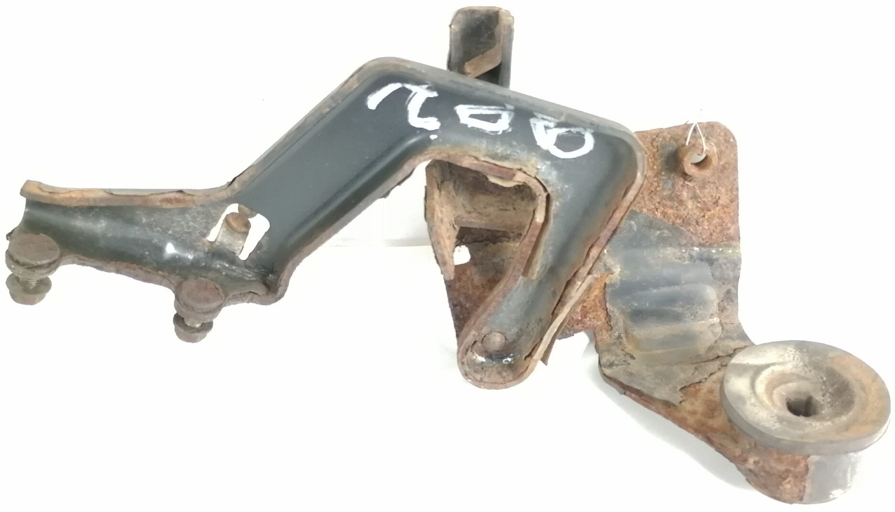 Volvo lower grille carrier hinge 20425955 - Rooster voor Vrachtwagen: afbeelding 3 Volvo lower grille carrier hinge 20425955 - Rooster voor Vrachtwagen: afbeelding 3