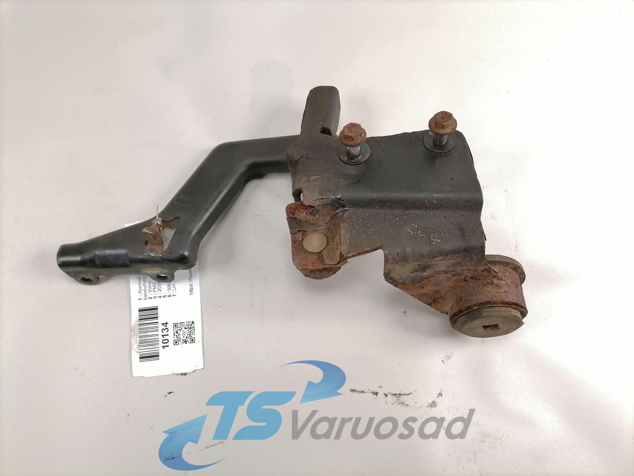 Volvo lower grille carrier hinge 20545094 - Rooster voor Vrachtwagen: afbeelding 2 Volvo lower grille carrier hinge 20545094 - Rooster voor Vrachtwagen: afbeelding 2