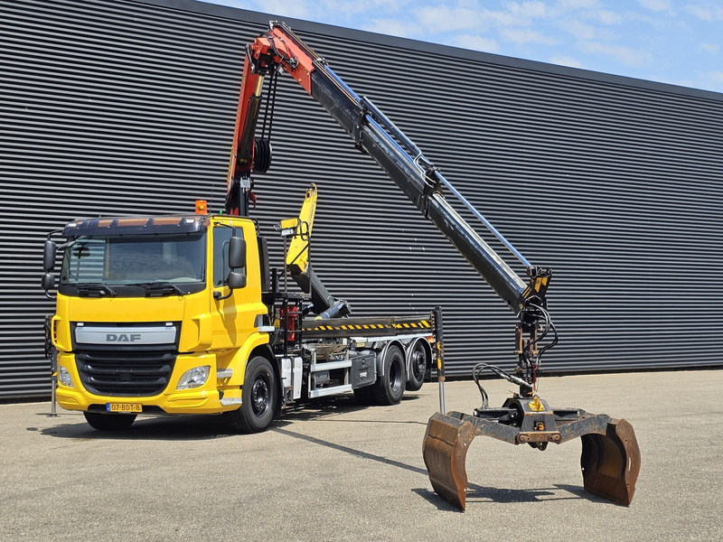 DAF CF 330 6x2-4 / PALFINGER CRANE + HOOKLIFT - Haakarmsysteem vrachtwagen, Kraanwagen: afbeelding 5 DAF CF 330 6x2-4 / PALFINGER CRANE + HOOKLIFT - Haakarmsysteem vrachtwagen, Kraanwagen: afbeelding 5