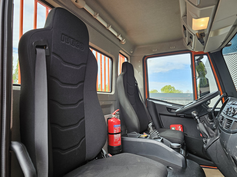 Bergingsvoertuig Iveco 80-160L / OPRIJ WAGEN / MACHINE TRANSPORTER: afbeelding 12