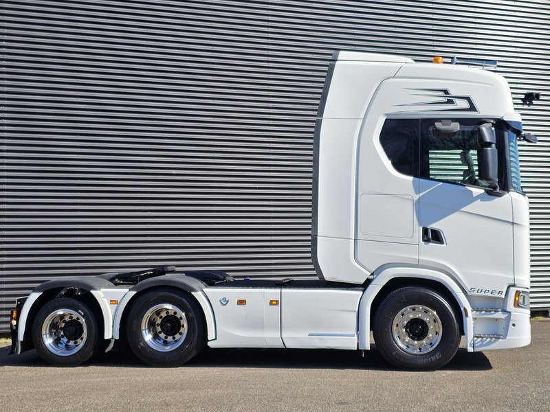 Scania S580 V8 6X2 BOOGIE / FULL AIR / RETARDER - Trekker: afbeelding 4 Scania S580 V8 6X2 BOOGIE / FULL AIR / RETARDER - Trekker: afbeelding 4