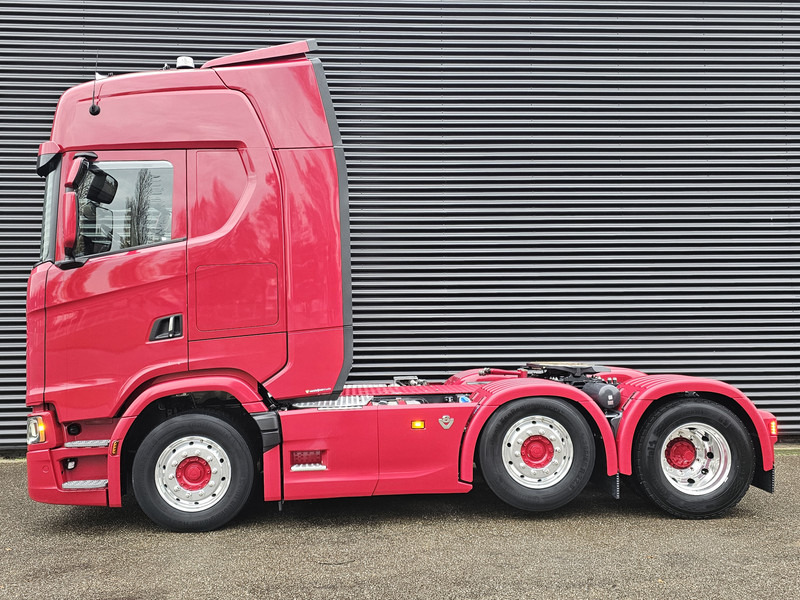 Scania S660 V8 6x2/4 / RETARDER / HYDRAULIC / FULL AIR - Trekker: afbeelding 4 Scania S660 V8 6x2/4 / RETARDER / HYDRAULIC / FULL AIR - Trekker: afbeelding 4