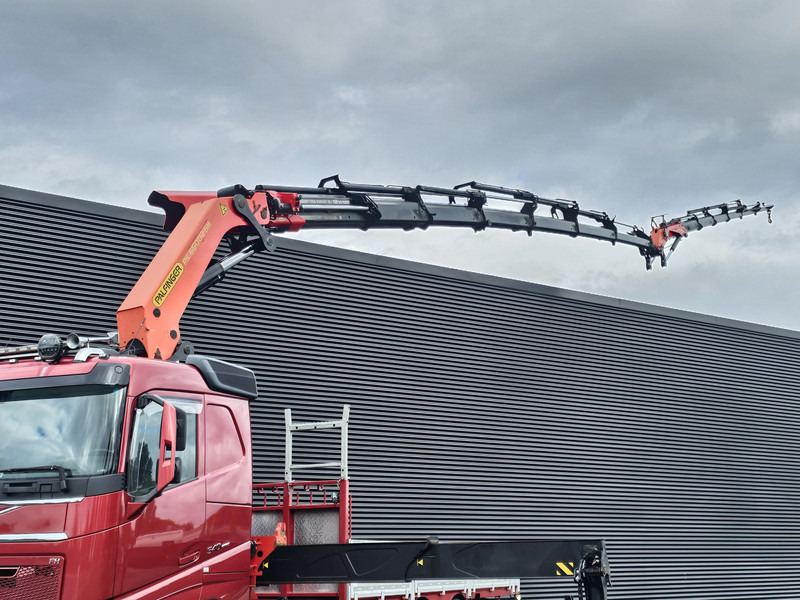 Volvo FH 540 8x2/6 / PALFINGER 65 t/m CRANE + JIB - Vrachtwagen met open laadbak, Kraanwagen: afbeelding 2 Volvo FH 540 8x2/6 / PALFINGER 65 t/m CRANE + JIB - Vrachtwagen met open laadbak, Kraanwagen: afbeelding 2