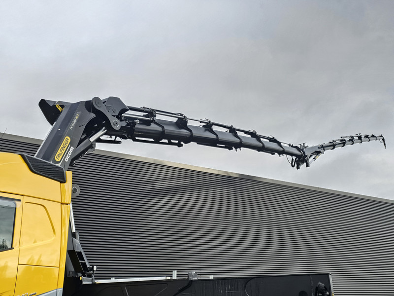 Volvo FH 540 8x4 / PALFINGER 165 TEC 7 + PJ300 / WINCH - Kraanwagen: afbeelding 2 Volvo FH 540 8x4 / PALFINGER 165 TEC 7 + PJ300 / WINCH - Kraanwagen: afbeelding 2