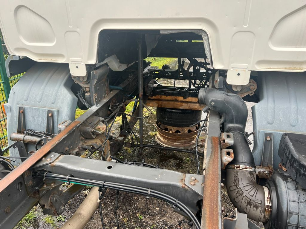 DAF LF 45.220 12 to. for PARTS no engine no gearbox! - Schuifzeilen vrachtwagen: afbeelding 3 DAF LF 45.220 12 to. for PARTS no engine no gearbox! - Schuifzeilen vrachtwagen: afbeelding 3