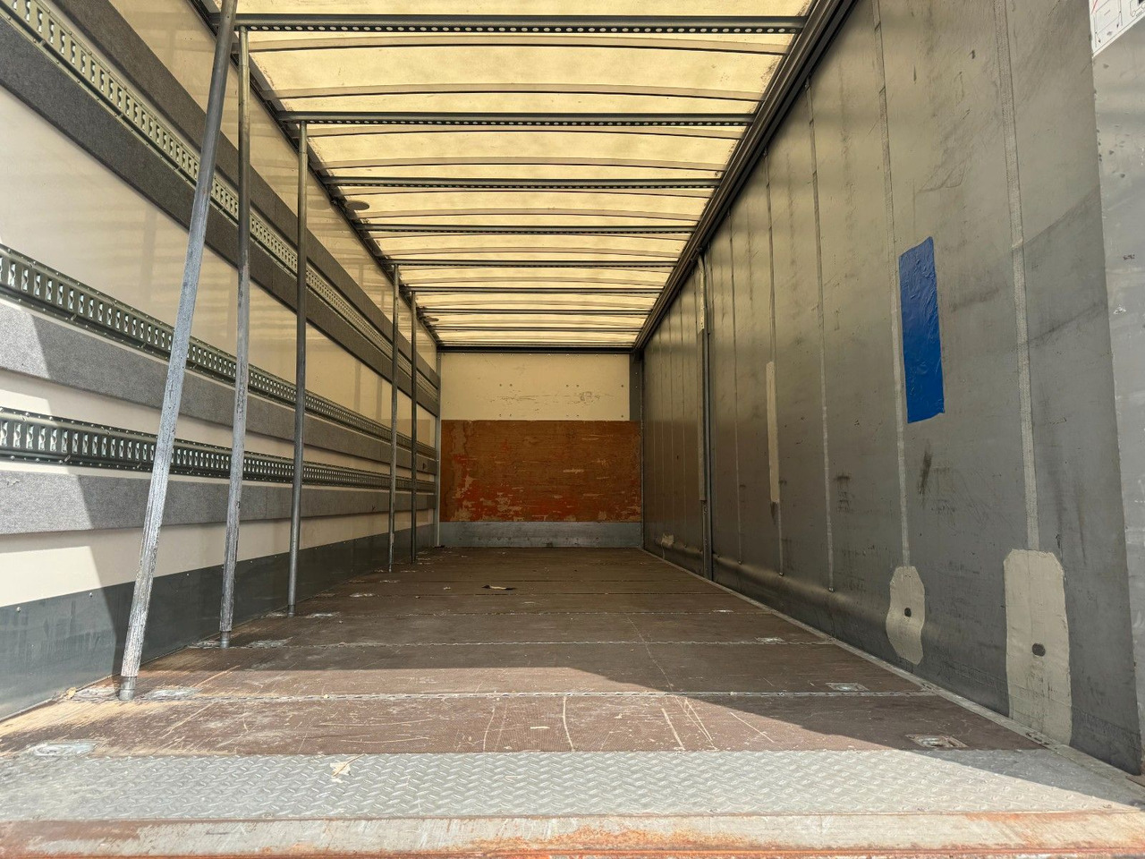 MAN 18.290 4X2 Koffer / Plane Top Zustand 8,30 Meter - Bakwagen: afbeelding 3 MAN 18.290 4X2 Koffer / Plane Top Zustand 8,30 Meter - Bakwagen: afbeelding 3