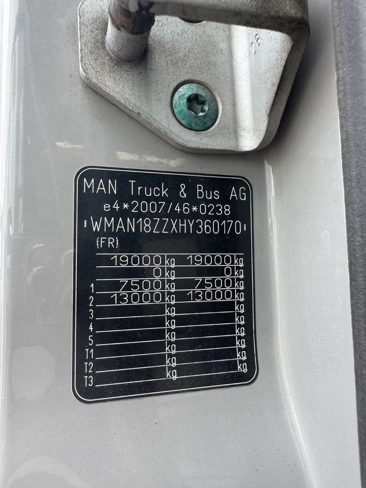 MAN 18.290 4X2 Koffer / Plane Top Zustand 8,30 Meter - Schuifzeilen vrachtwagen: afbeelding 2 MAN 18.290 4X2 Koffer / Plane Top Zustand 8,30 Meter - Schuifzeilen vrachtwagen: afbeelding 2
