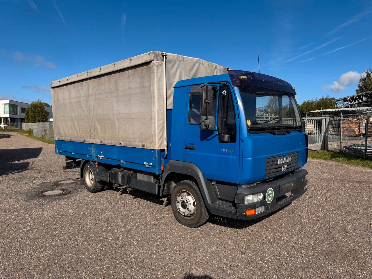 MAN 8.140 4X2 Pritsche Plane Original Km - Huifzeil bedrijfswagen: afbeelding 1 MAN 8.140 4X2 Pritsche Plane Original Km - Huifzeil bedrijfswagen: afbeelding 1