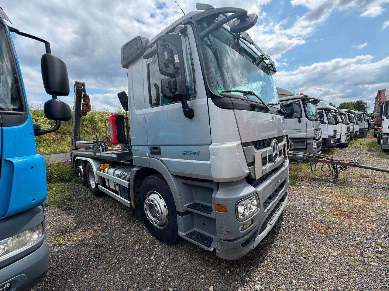 Mercedes-Benz 2541 6X2 Retarder VDL Absetzer guter Zustand - Kipper vrachtwagen: afbeelding 1 Mercedes-Benz 2541 6X2 Retarder VDL Absetzer guter Zustand - Kipper vrachtwagen: afbeelding 1