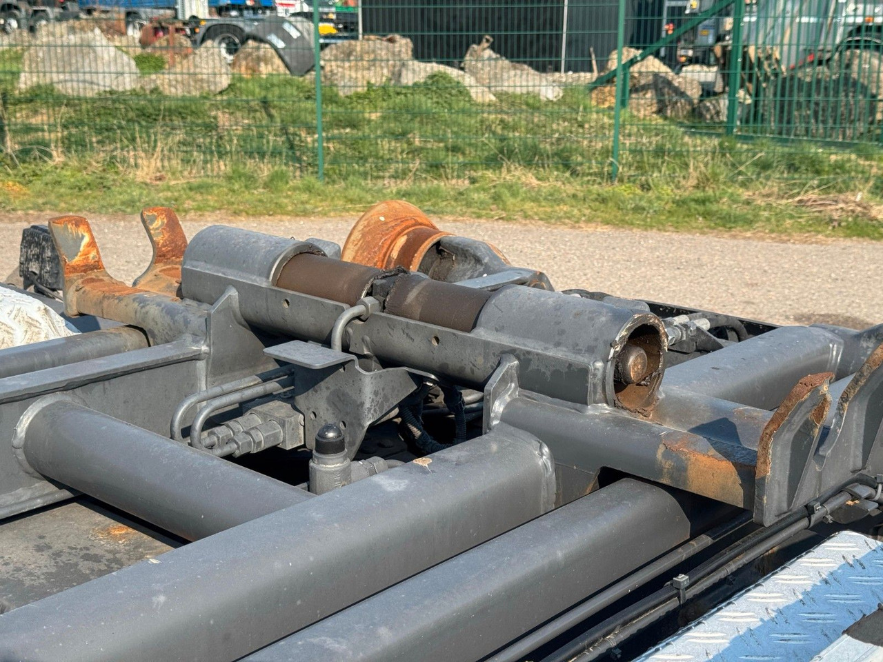 Mercedes-Benz 2558 6x2 Meiller RK 20.65 | Retarder | Klima - Haakarmsysteem vrachtwagen: afbeelding 4 Mercedes-Benz 2558 6x2 Meiller RK 20.65 | Retarder | Klima - Haakarmsysteem vrachtwagen: afbeelding 4