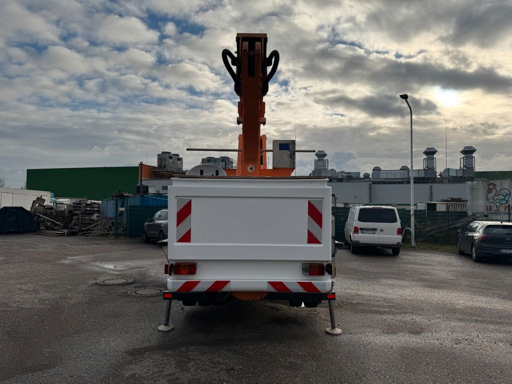 Vrachtwagen hoogwerker, Bedrijfswagen Mercedes-Benz 815 4x2 Hubarbeitsbühne Wumag  170 high 17 m Mercedes-Benz 815 4x2 Hubarbeitsbühne Wumag  170 high 17 m: afbeelding 10