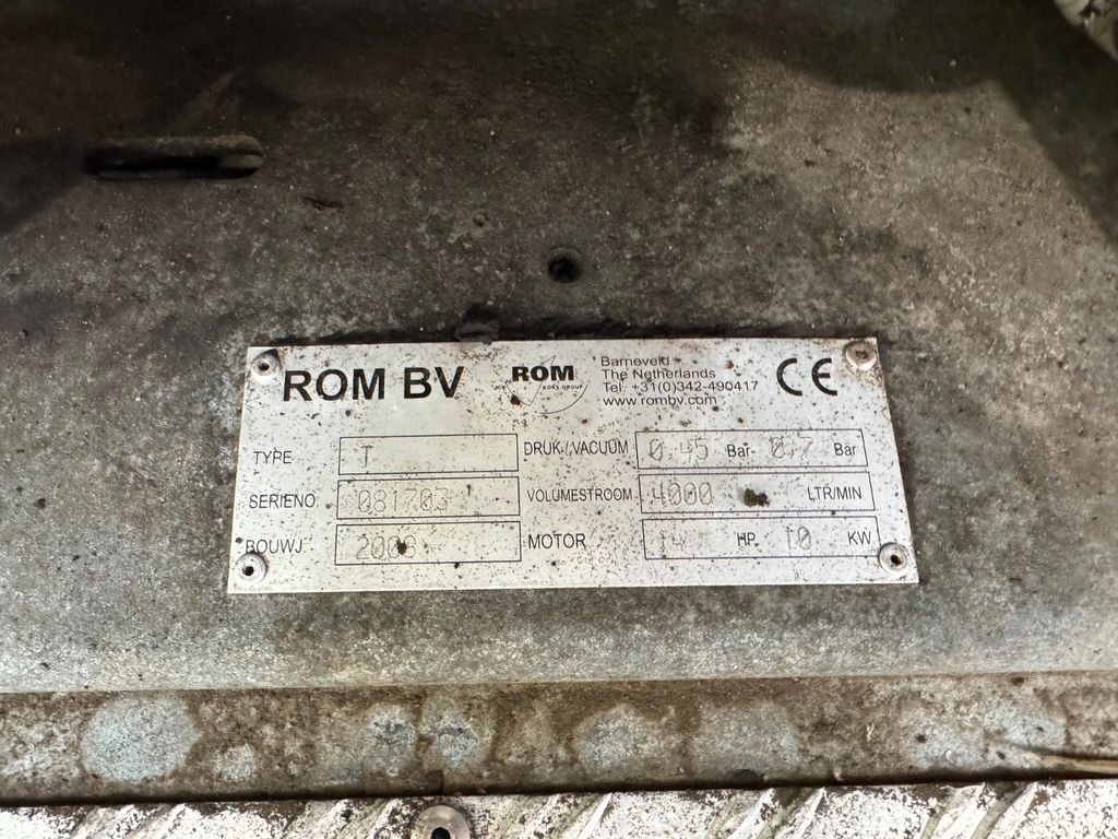 Mercedes-Benz 818 4X2 ROM Toilettenwagen Mercedes-Benz 818 4X2 ROM Toilettenwagen 6 Plätze - Vacuümwagen: afbeelding 3 Mercedes-Benz 818 4X2 ROM Toilettenwagen Mercedes-Benz 818 4X2 ROM Toilettenwagen 6 Plätze - Vacuümwagen: afbeelding 3