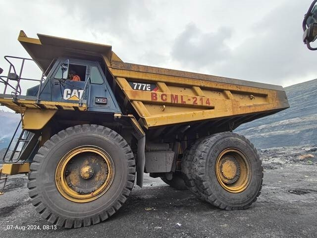 CAT 777E - Zelfrijdende kiepwagen: afbeelding 1 CAT 777E - Zelfrijdende kiepwagen: afbeelding 1