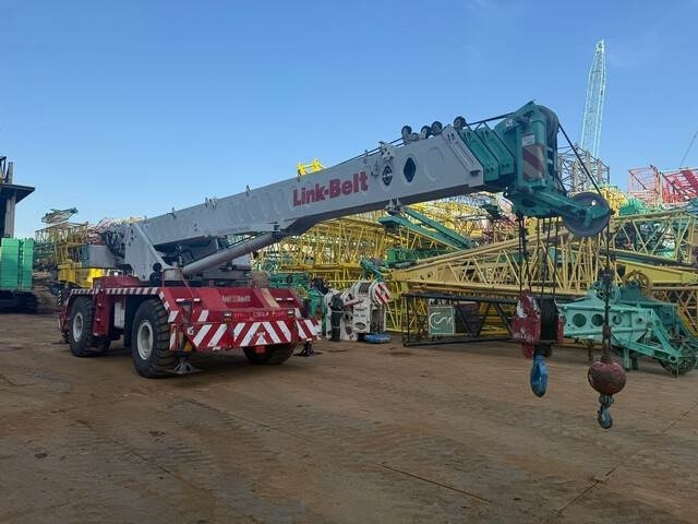 Link-Belt RTC8050-2 - Ruwterreinkraan: afbeelding 4 Link-Belt RTC8050-2 - Ruwterreinkraan: afbeelding 4