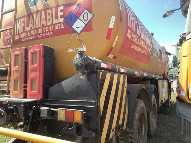 MAN 33.360-V20 - Tankwagen: afbeelding 3 MAN 33.360-V20 - Tankwagen: afbeelding 3