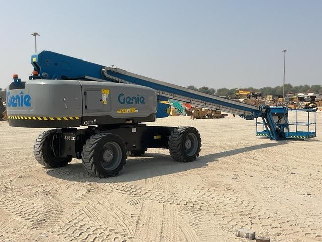 Genie S85 XC - Telescoophoogwerker: afbeelding 3 Genie S85 XC - Telescoophoogwerker: afbeelding 3