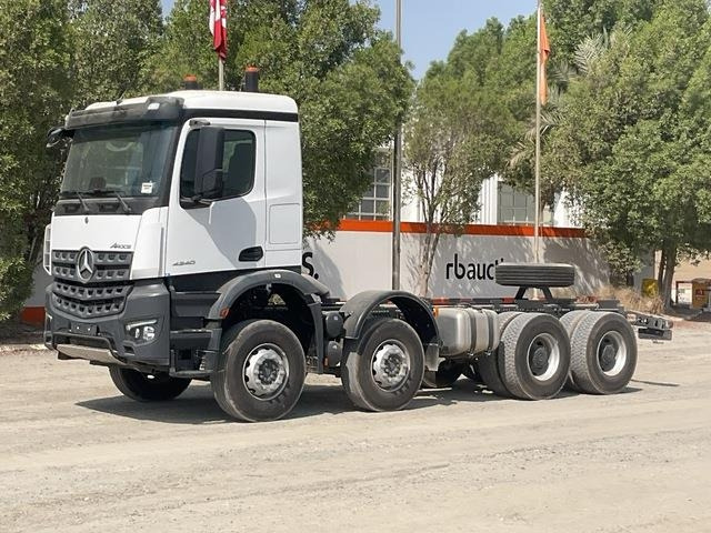 Mercedes-Benz Arocs 4240 - Chassis vrachtwagen: afbeelding 1 Mercedes-Benz Arocs 4240 - Chassis vrachtwagen: afbeelding 1