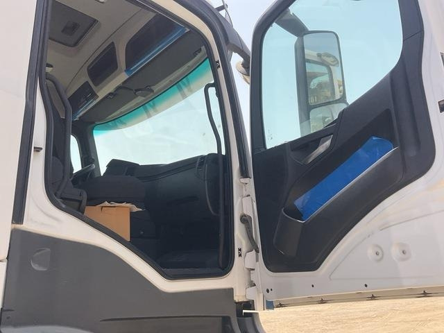 Chassis vrachtwagen Mercedes-Benz Arocs 4240: afbeelding 20