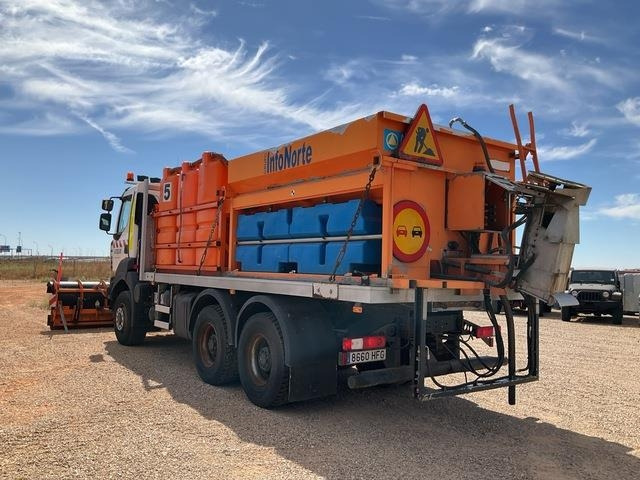 Renault Kerax 380DXI - Sneeuwruimer: afbeelding 2 Renault Kerax 380DXI - Sneeuwruimer: afbeelding 2