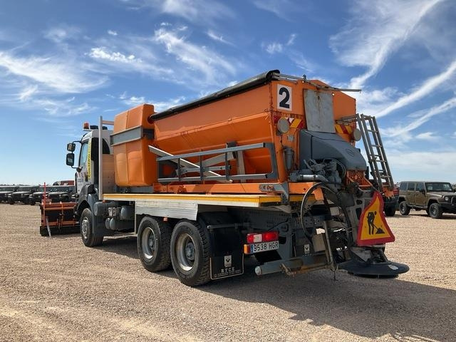 Renault Kerax 430DXI - Sneeuwruimer: afbeelding 2 Renault Kerax 430DXI - Sneeuwruimer: afbeelding 2