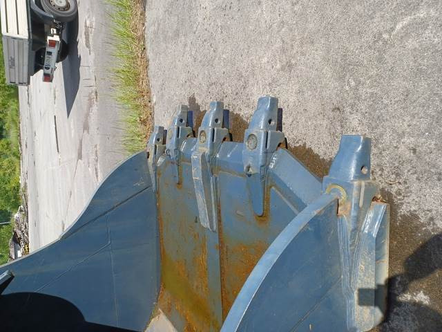 Vendee Distribution - Graafbak voor Bouwmachine: afbeelding 3 Vendee Distribution - Graafbak voor Bouwmachine: afbeelding 3