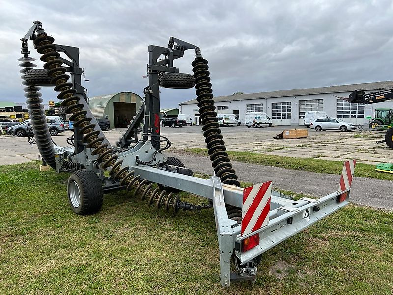 Fliegl KSE 680 Kettenscheibenegge - Schijveneg: afbeelding 2 Fliegl KSE 680 Kettenscheibenegge - Schijveneg: afbeelding 2