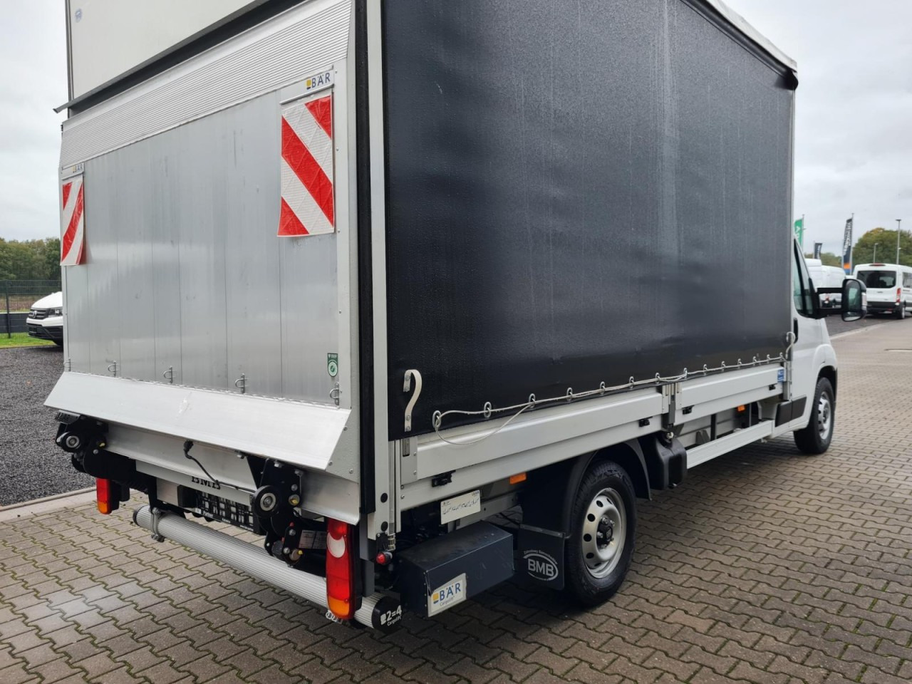 Fiat Ducato 35 Maxi Pritsche 2x Schiebeplane LBW LUFTFEDER - Huifzeil bedrijfswagen: afbeelding 5 Fiat Ducato 35 Maxi Pritsche 2x Schiebeplane LBW LUFTFEDER - Huifzeil bedrijfswagen: afbeelding 5