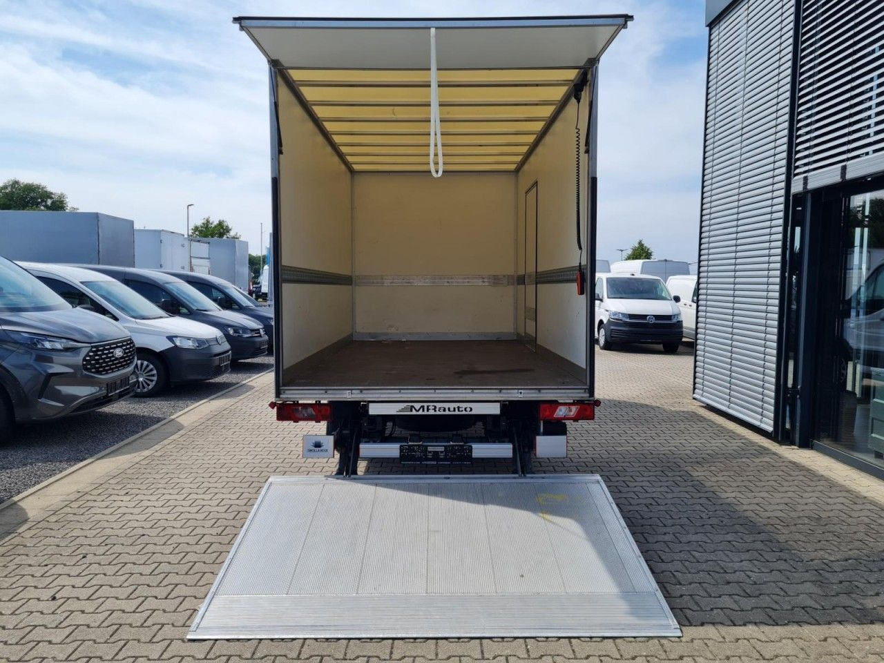 Ford Transit 350 Koffer mit LBW TDCi Trend KLIMA AUTO - Bestelwagen gesloten laadbak: afbeelding 4 Ford Transit 350 Koffer mit LBW TDCi Trend KLIMA AUTO - Bestelwagen gesloten laadbak: afbeelding 4