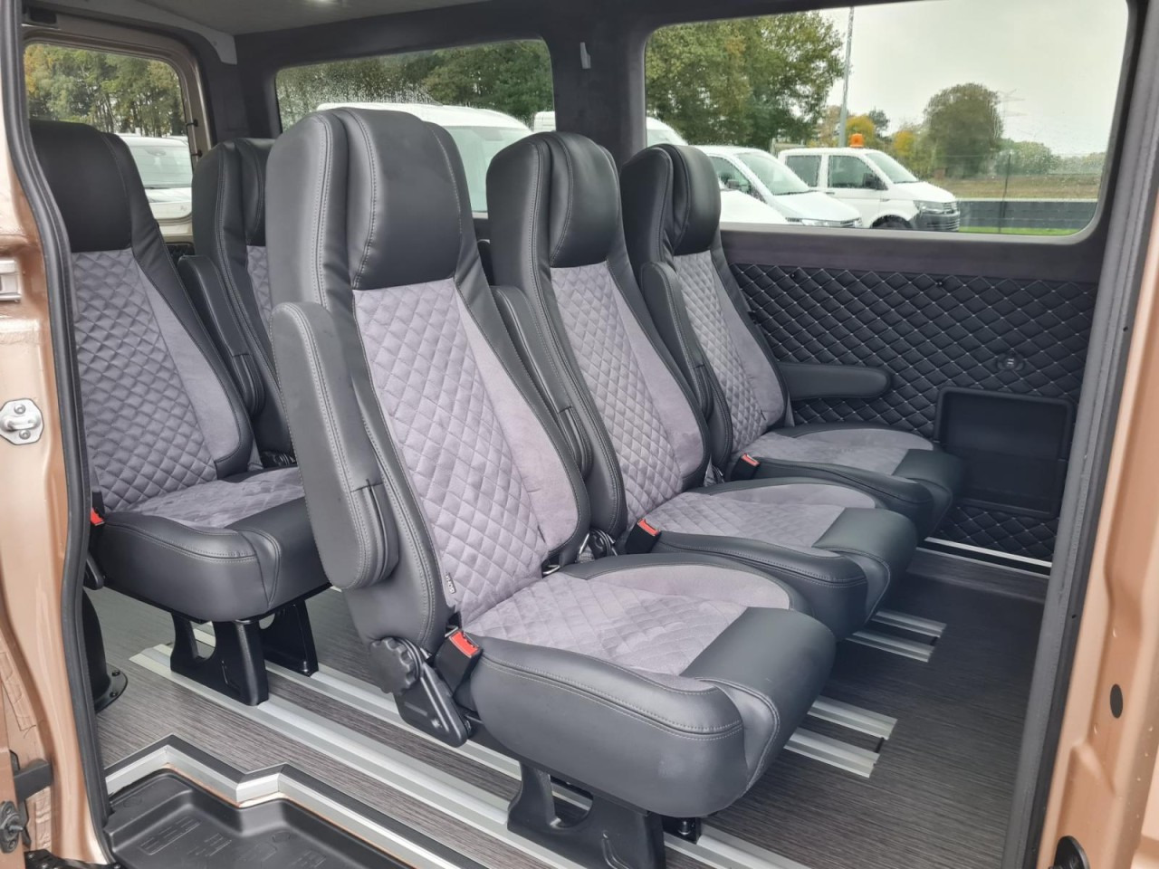 Man TGE 3.180 TDi Kombi 9 Sitze ALU KAMERA LED LEDER Sonderumbau - Bestelwagen met dubbele cabine: afbeelding 4 Man TGE 3.180 TDi Kombi 9 Sitze ALU KAMERA LED LEDER Sonderumbau - Bestelwagen met dubbele cabine: afbeelding 4