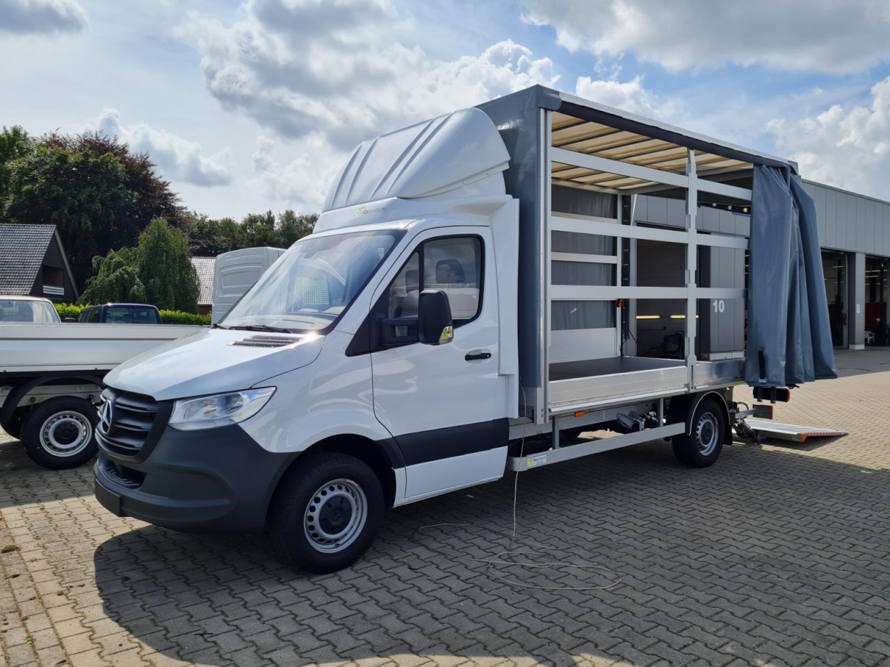Mercedes-Benz Sprinter 315 RWD Pritsche Schiebe Plane LBW KLIMA TEMPOMAT - Huifzeil bedrijfswagen: afbeelding 2 Mercedes-Benz Sprinter 315 RWD Pritsche Schiebe Plane LBW KLIMA TEMPOMAT - Huifzeil bedrijfswagen: afbeelding 2