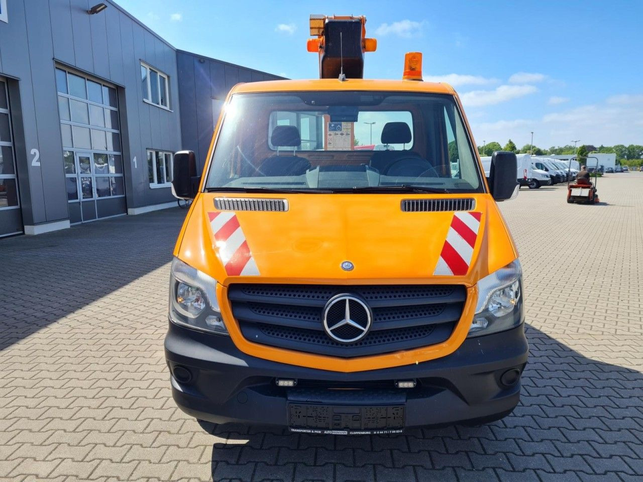 Mercedes-Benz Sprinter 316 CDI Hubarbeitsbühne 12m Korb isolie - Vrachtwagen hoogwerker: afbeelding 3 Mercedes-Benz Sprinter 316 CDI Hubarbeitsbühne 12m Korb isolie - Vrachtwagen hoogwerker: afbeelding 3