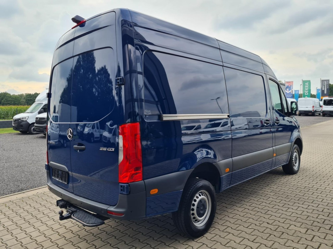 Mercedes-Benz Sprinter 316 Kasten CDI MR RWD AHK MBUX KAMERA - Gesloten bestelwagen: afbeelding 4 Mercedes-Benz Sprinter 316 Kasten CDI MR RWD AHK MBUX KAMERA - Gesloten bestelwagen: afbeelding 4
