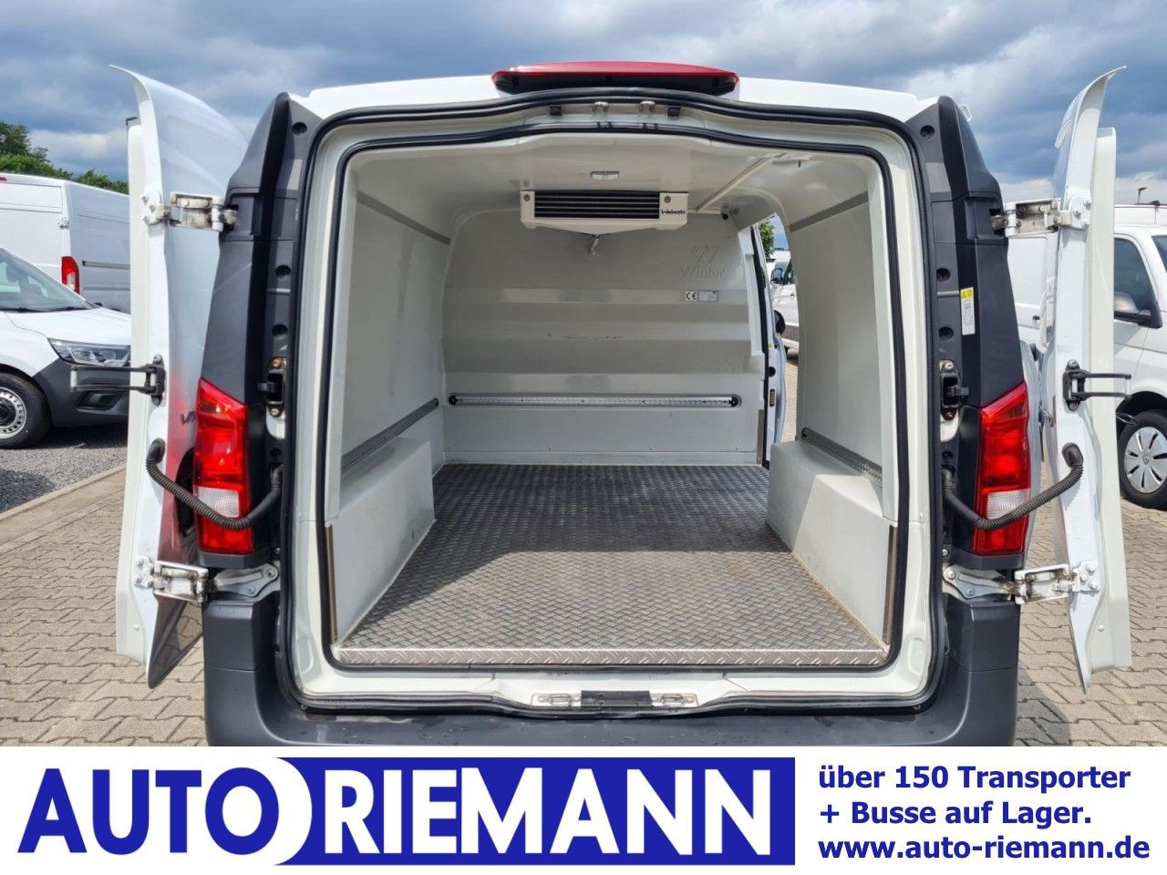 Mercedes-Benz Vito 116 Cdi Kühlkasten Stand + Fahrkühl. lang - Koelwagen: afbeelding 1 Mercedes-Benz Vito 116 Cdi Kühlkasten Stand + Fahrkühl. lang - Koelwagen: afbeelding 1