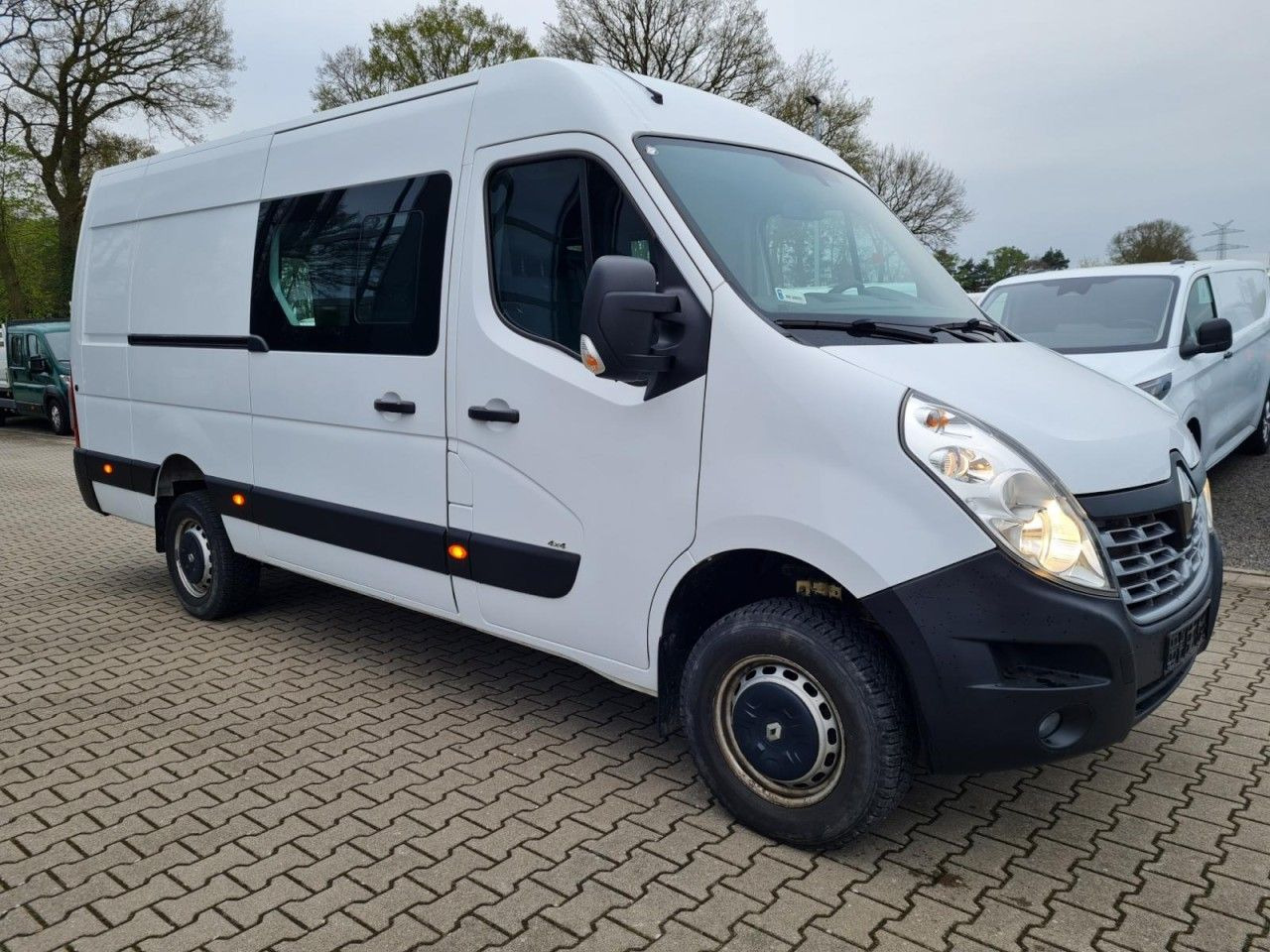 Renault Master 3,5t Kasten Doka dCi 130 L4H2 4x4 Allrad - Gesloten bestelwagen, Bestelwagen met dubbele cabine: afbeelding 3 Renault Master 3,5t Kasten Doka dCi 130 L4H2 4x4 Allrad - Gesloten bestelwagen, Bestelwagen met dubbele cabine: afbeelding 3