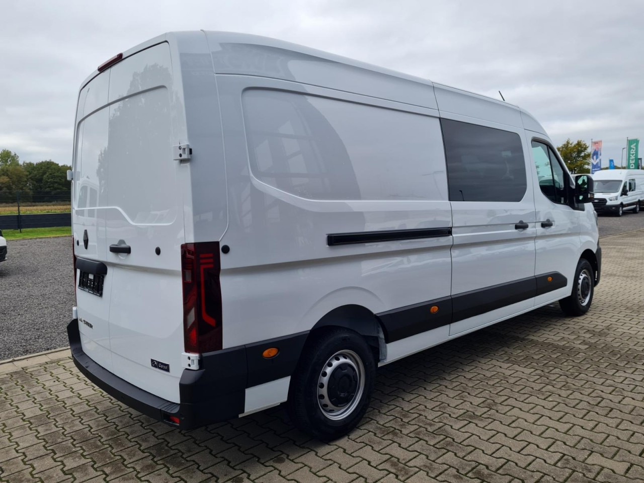 Renault Master 3,5t Kasten dCi Doka L3H2 KLIMA TEMPOMAT - Bestelwagen met dubbele cabine: afbeelding 4 Renault Master 3,5t Kasten dCi Doka L3H2 KLIMA TEMPOMAT - Bestelwagen met dubbele cabine: afbeelding 4