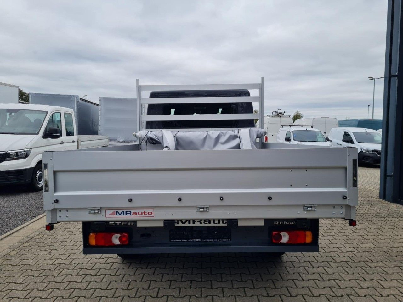 Renault Master 35 New Doka lang L3 AG Klima Komfort Temp - Bestelwagen met open laadbak, Bestelwagen met dubbele cabine: afbeelding 5 Renault Master 35 New Doka lang L3 AG Klima Komfort Temp - Bestelwagen met open laadbak, Bestelwagen met dubbele cabine: afbeelding 5