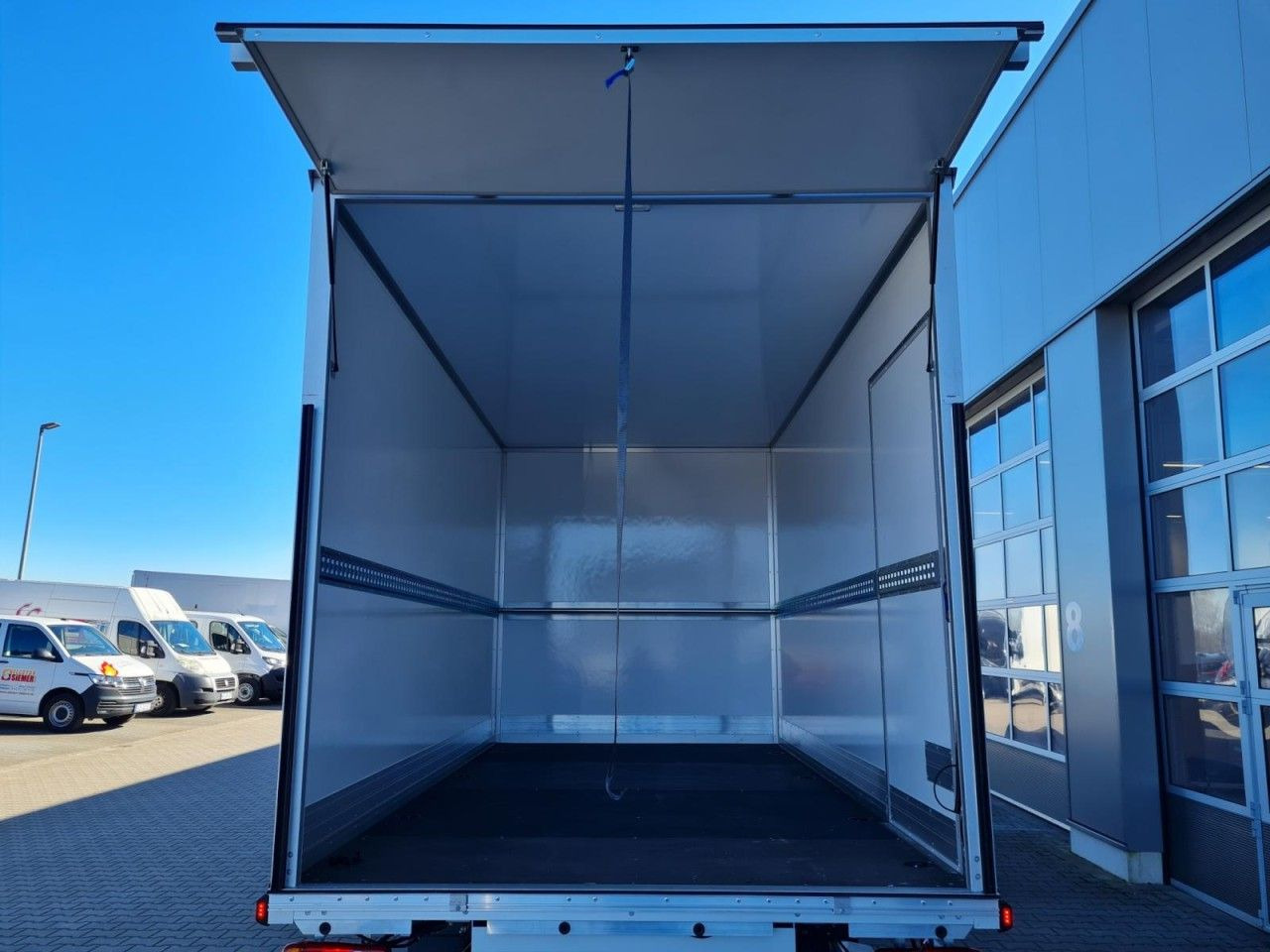 Renault Master 35 New Möbel Koffer LBW KLIMA TEMPOMAT - Bestelwagen gesloten laadbak: afbeelding 5 Renault Master 35 New Möbel Koffer LBW KLIMA TEMPOMAT - Bestelwagen gesloten laadbak: afbeelding 5
