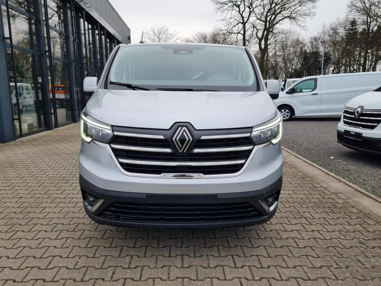 Renault Trafic Kombi 9-Sitze L2 Grand Equilibre KLIMA TE - Personenwagen: afbeelding 2 Renault Trafic Kombi 9-Sitze L2 Grand Equilibre KLIMA TE - Personenwagen: afbeelding 2