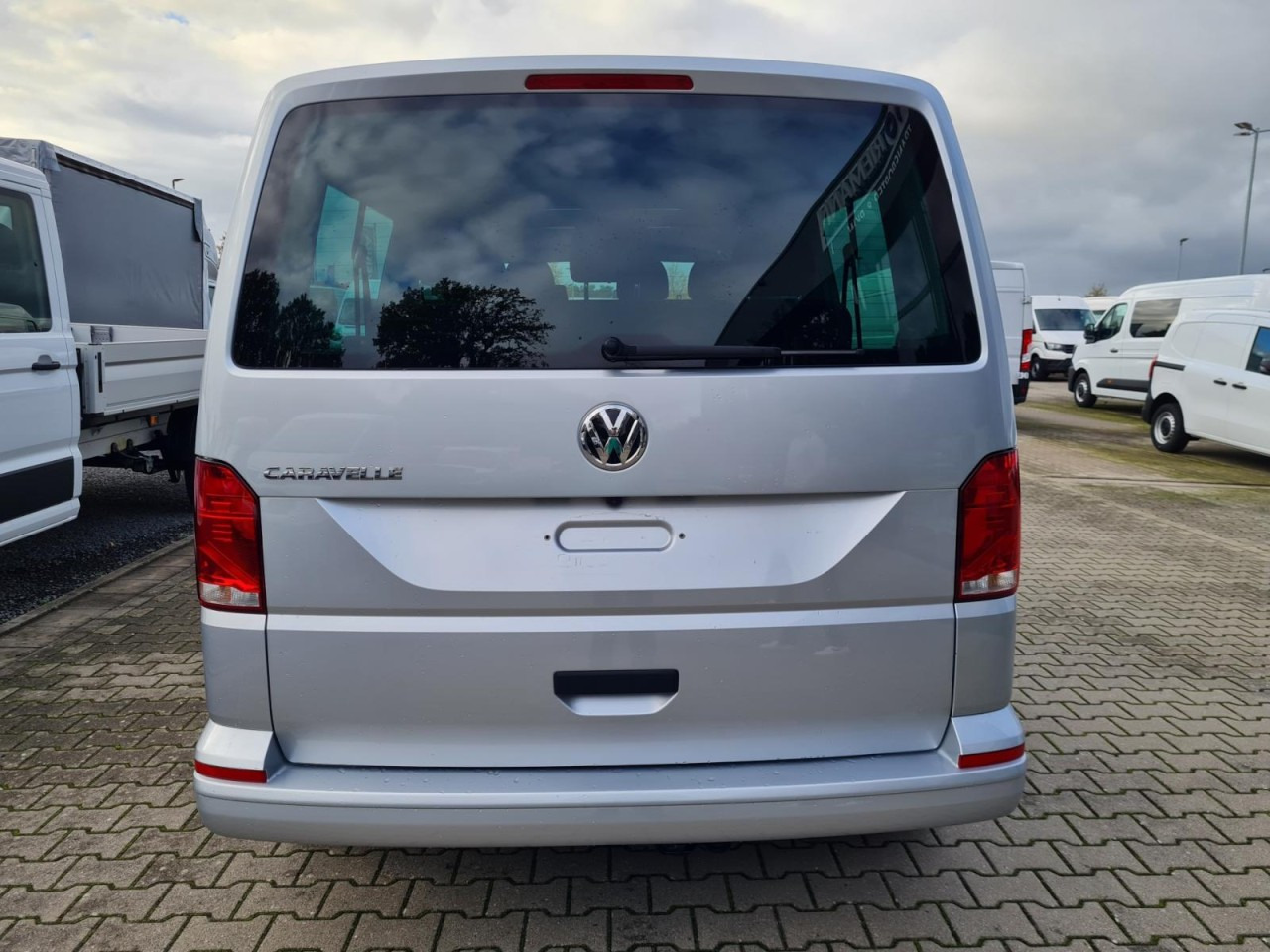 VW Volkswagen T6.1 Caravelle TDI lang 9 Sitzer 2 Schiebetüren Trendl. - Minibus, Personenvervoer: afbeelding 5 VW Volkswagen T6.1 Caravelle TDI lang 9 Sitzer 2 Schiebetüren Trendl. - Minibus, Personenvervoer: afbeelding 5