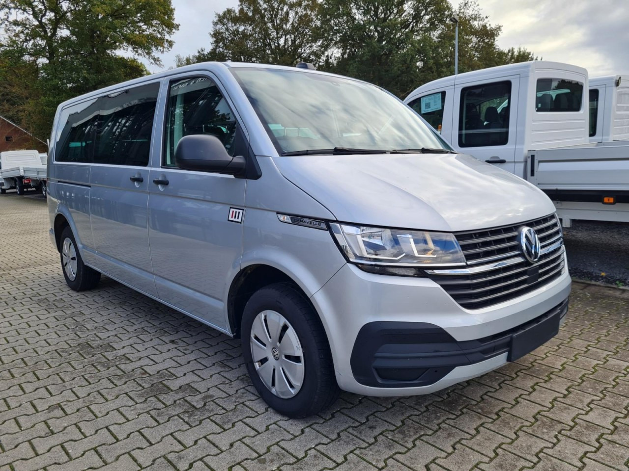 VW Volkswagen T6.1 Caravelle TDI lang 9 Sitzer 2 Schiebetüren Trendl. - Minibus, Personenvervoer: afbeelding 3 VW Volkswagen T6.1 Caravelle TDI lang 9 Sitzer 2 Schiebetüren Trendl. - Minibus, Personenvervoer: afbeelding 3