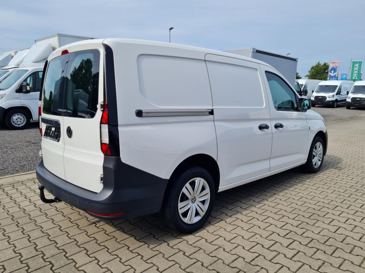 Volkswagen Caddy Cargo Kasten Maxi AHK KLIMA KAMERA PDC FLÜGEL - Kleine bestelwagen: afbeelding 5 Volkswagen Caddy Cargo Kasten Maxi AHK KLIMA KAMERA PDC FLÜGEL - Kleine bestelwagen: afbeelding 5