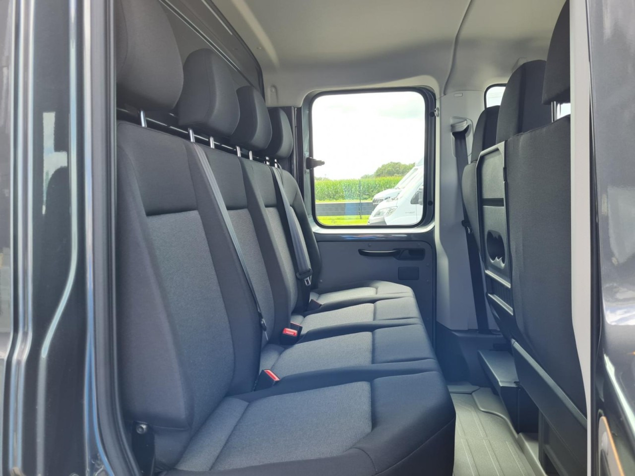Volkswagen Crafter 35 DOKA 7-Sitze Maxi L4 KLIMA TEMPOMAT - Bestelwagen met open laadbak, Bestelwagen met dubbele cabine: afbeelding 4 Volkswagen Crafter 35 DOKA 7-Sitze Maxi L4 KLIMA TEMPOMAT - Bestelwagen met open laadbak, Bestelwagen met dubbele cabine: afbeelding 4