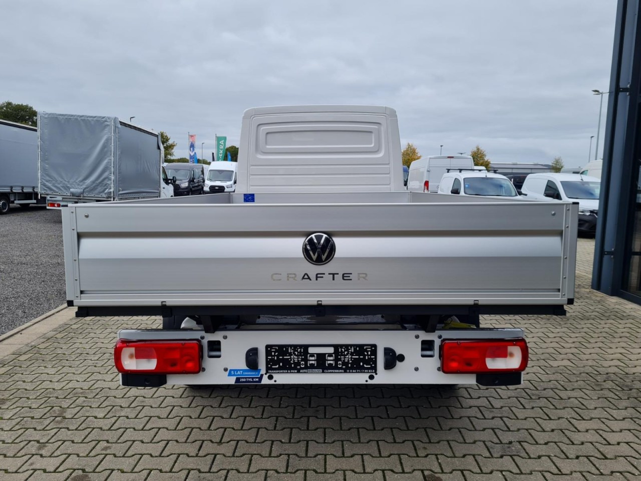 Volkswagen Crafter 35 Doka TDI Pritsche lang L4 KLIMA TEMPOMAT - Bestelwagen met open laadbak, Bestelwagen met dubbele cabine: afbeelding 5 Volkswagen Crafter 35 Doka TDI Pritsche lang L4 KLIMA TEMPOMAT - Bestelwagen met open laadbak, Bestelwagen met dubbele cabine: afbeelding 5