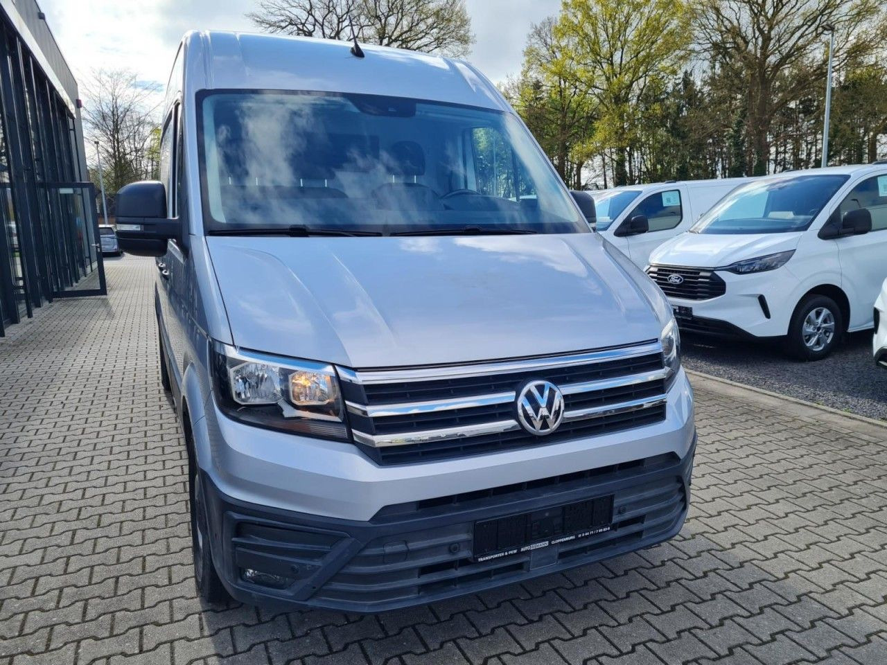 Volkswagen Crafter 35 Kasten TDI MR hoch NAVI KLIMA TEMPOMA - Gesloten bestelwagen: afbeelding 2 Volkswagen Crafter 35 Kasten TDI MR hoch NAVI KLIMA TEMPOMA - Gesloten bestelwagen: afbeelding 2