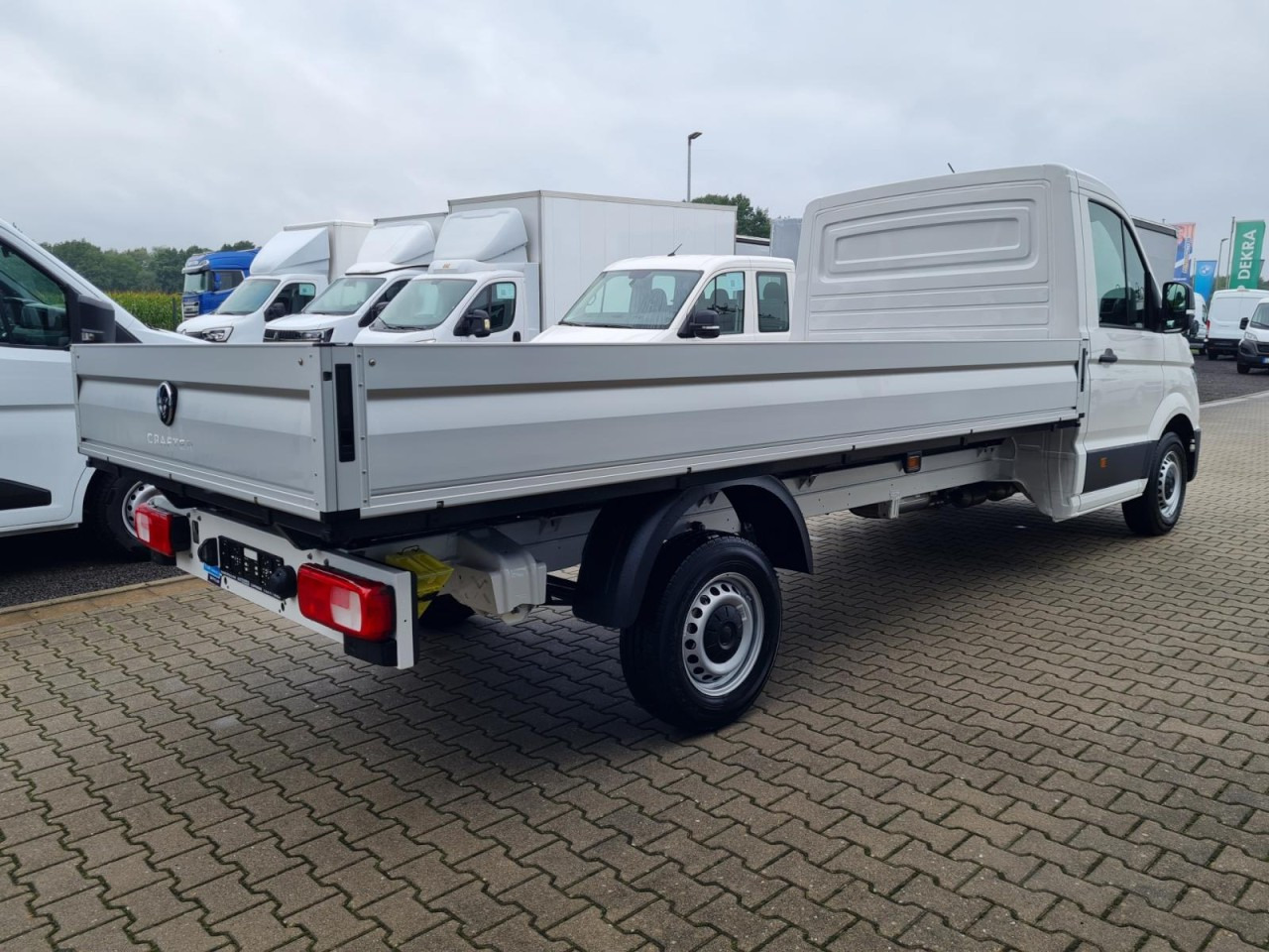 Volkswagen Crafter 35 Pritsche TDI Pritsche L4 KLIMA TEMPOMAT - Bestelwagen met open laadbak: afbeelding 4 Volkswagen Crafter 35 Pritsche TDI Pritsche L4 KLIMA TEMPOMAT - Bestelwagen met open laadbak: afbeelding 4