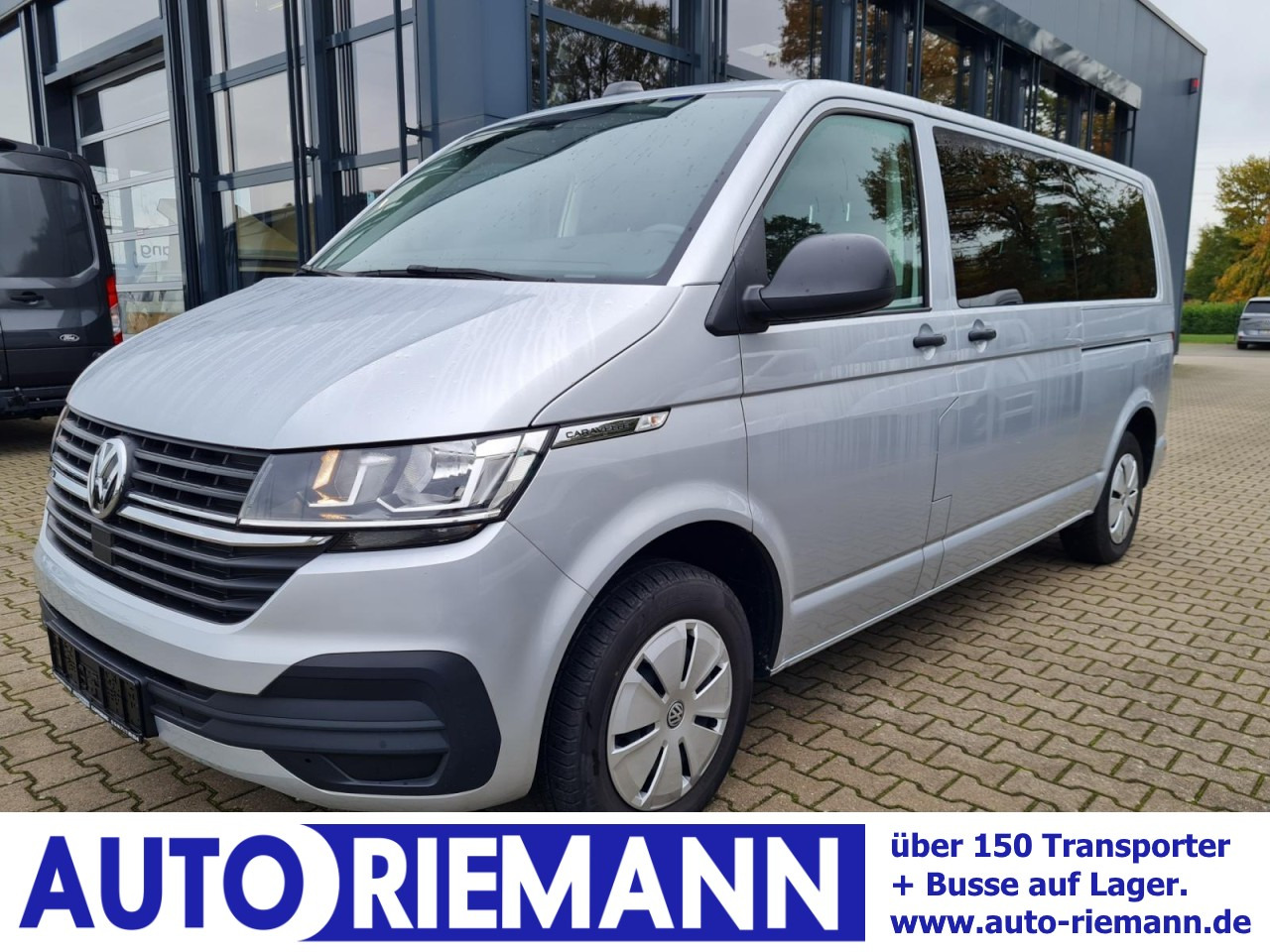 Volkswagen T6.1 Caravelle TDI lang 9 Sitzer 2 Schiebetüren Trendl. - Minibus, Personenvervoer: afbeelding 1 Volkswagen T6.1 Caravelle TDI lang 9 Sitzer 2 Schiebetüren Trendl. - Minibus, Personenvervoer: afbeelding 1