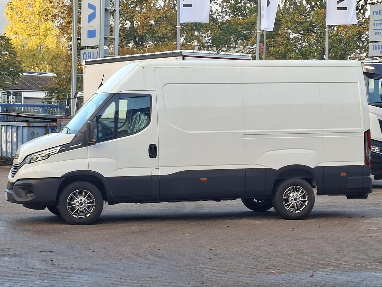 Iveco 35S18HA8V *AHK*RADIO*KAMERA*KLIMA* - Gesloten bestelwagen: afbeelding 2 Iveco 35S18HA8V *AHK*RADIO*KAMERA*KLIMA* - Gesloten bestelwagen: afbeelding 2
