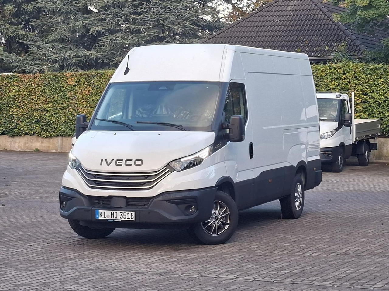 Iveco 35S18HA8V *AHK*RADIO*KAMERA*KLIMA* - Gesloten bestelwagen: afbeelding 1 Iveco 35S18HA8V *AHK*RADIO*KAMERA*KLIMA* - Gesloten bestelwagen: afbeelding 1