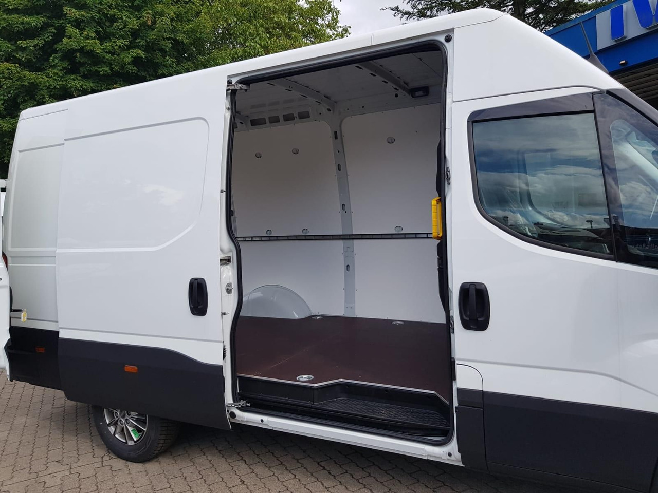 Gesloten bestelwagen Iveco 35S18HA8V *AHK*RADIO*KAMERA*KLIMA*: afbeelding 10